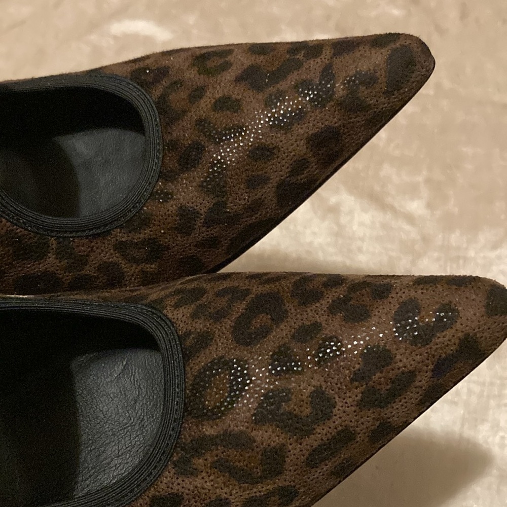 Donald J. Pliner Edna Leopard Kitten Heel Pumps - Picture 5 of 6